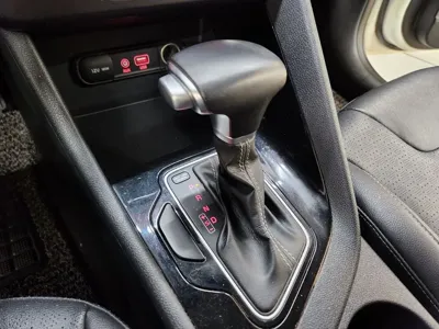 Kia Niro 2017, 71385 км, за 7730.43 USD - фото 9