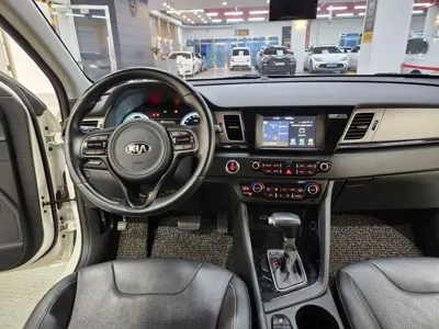Kia Niro 2017, 71385 км, за 7730.43 USD - фото 11