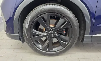 Audi Q4 e-tron 2022, 118214 км, за 20021.01 USD