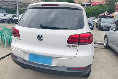 Volkswagen Tiguan 2016, 103500 км, за 7710 USD