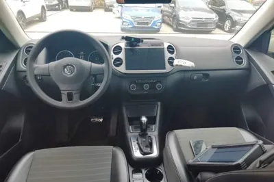 Volkswagen Tiguan 2016, 103500 км, за 7710 USD - фото 12