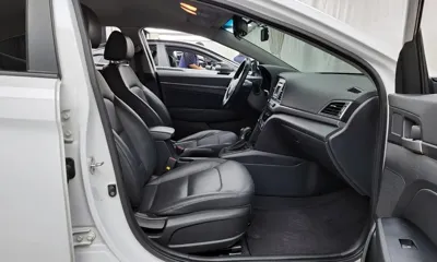 Hyundai Avante 2017, 162720 км, за 4030.42 USD - фото 11