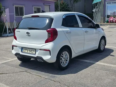 Kia Morning 2021, 43015 км, за 6955.73 USD