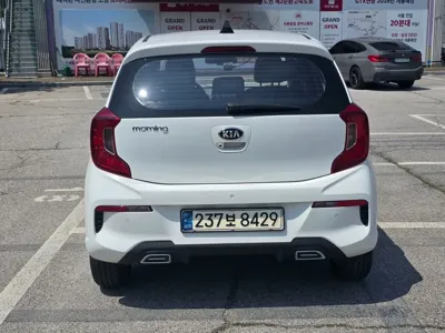 Kia Morning 2021, 43015 км, за 6955.73 USD