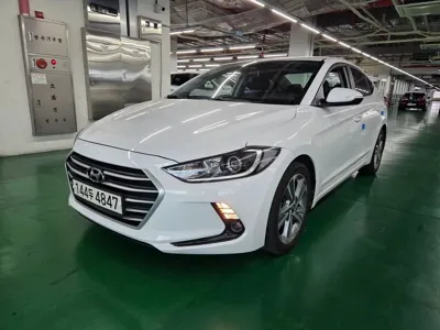 Hyundai Avante · 2018 год