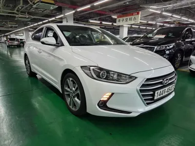 Hyundai Avante 2018, 154374 км, за 4886 USD