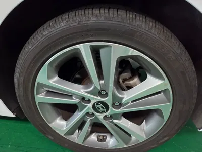 Hyundai Avante 2018, 154374 км, за 4886 USD