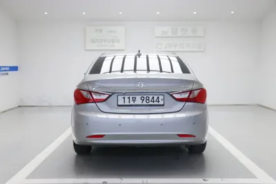 Hyundai Sonata 2010, 98465 км, за 2795.29 USD