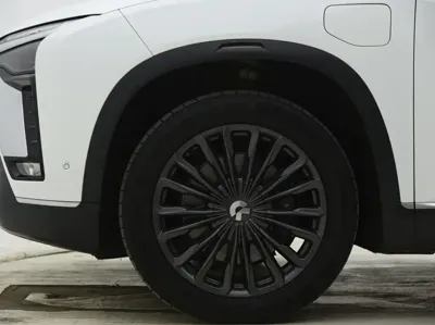 Nio ES8