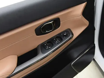 Nio ES8