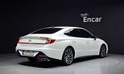 Hyundai Sonata 2022, 50759 км, за 14535.84 USD