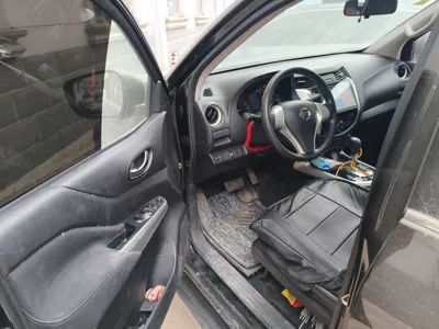 Nissan Navara 2017, 106100 км, за 12035 USD - фото 19
