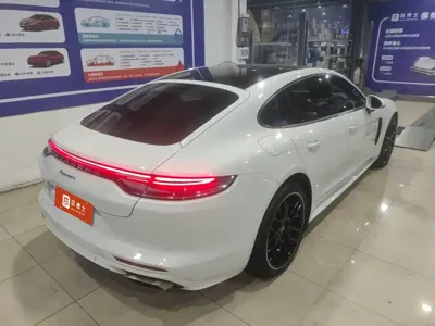 Porsche Panamera 2022, 52000 км, за 80743.71 USD