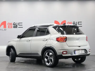 Hyundai Venue 2020, 45635 км, за 10141.06 USD