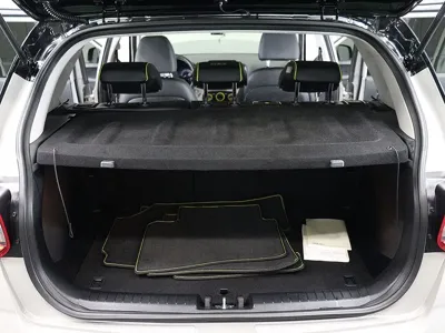 Hyundai Venue 2020, 45635 км, за 10141.06 USD
