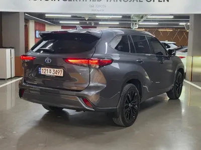 Toyota Highlander 2023, 17799 км, за 33477.75 USD