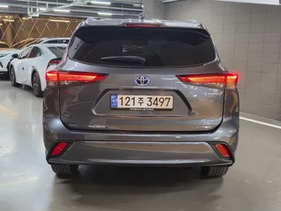 Toyota Highlander 2023, 17799 км, за 33477.75 USD