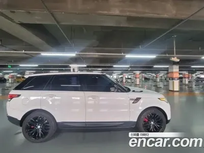 Land Rover Range Rover Sport 2015, 145000 км, за 12406.46 USD