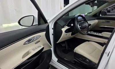 Genesis GV70 2022, 60405 км, за 23893.92 USD - фото 10