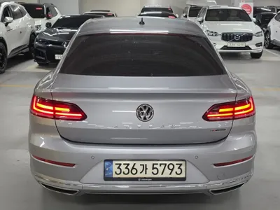 Volkswagen Arteon 2020, 58000 км, за 16738.87 USD