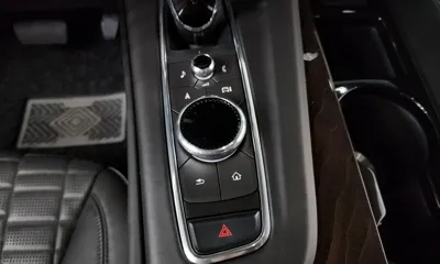 Cadillac Escalade 2023, 33664 км, за 68257.14 USD - фото 9