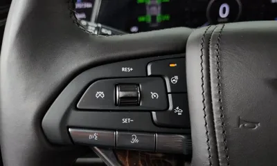 Cadillac Escalade 2023, 33664 км, за 68257.14 USD - фото 19