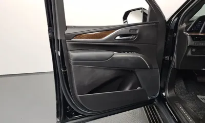 Cadillac Escalade 2023, 33664 км, за 68257.14 USD - фото 24
