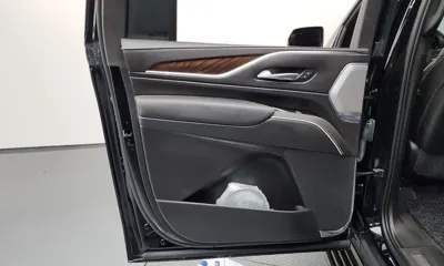 Cadillac Escalade 2023, 33664 км, за 68257.14 USD - фото 25