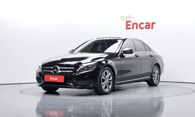 Mercedes-Benz C-Class · 2017 год