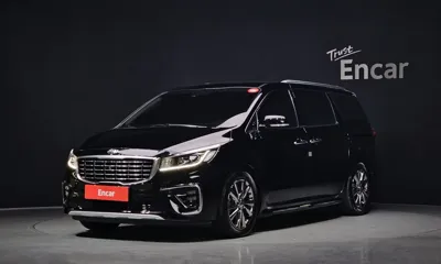 Kia Canival · 2019 год