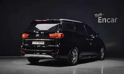 Kia Canival 2019, 104165 км, за 11562.6 USD
