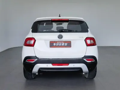 Zhonghua V3 2015, 45900 км, за 1736.28 USD