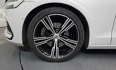 Volvo S60 2022, 33066 км, за 15130.49 USD