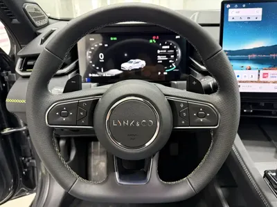 Lynk & Co 03 2026, 100 км, за 17333.39 USD