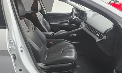 Hyundai Avante 2023, 47117 км, за 11087.04 USD - фото 11