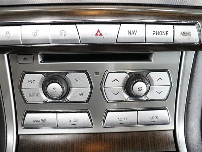 Jaguar XF 2013, 266762 км, за 2594.59 USD - фото 14