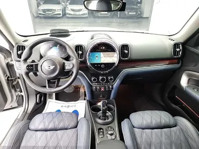 MINI Countryman 2023, 37720 км, за 18051.73 USD - фото 7