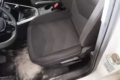 Volkswagen Polo 2023, 84100 км, за 9369 USD - фото 17