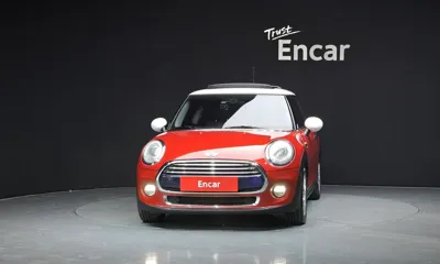 MINI Cooper 2015, 83469 км, за 4426.82 USD
