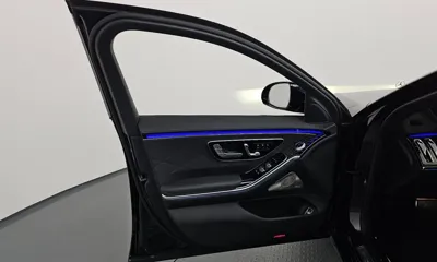 Mercedes-Benz S-Class 2022, 33804 км, за 97807.54 USD - фото 24