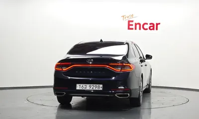 Hyundai Grandeur 2017, 109177 км, за 8730.47 USD