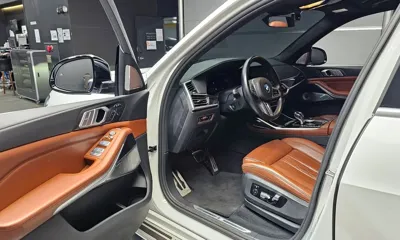 BMW X7 2021, 99133 км, за 47814.53 USD - фото 11