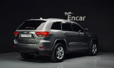 Jeep Cherokee 2011, 303029 км, за 2708.95 USD