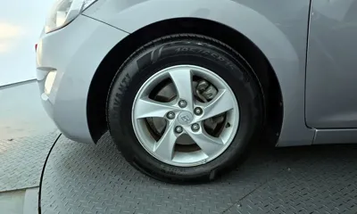 Hyundai Avante 2012, 106833 км, за 3041.48 USD