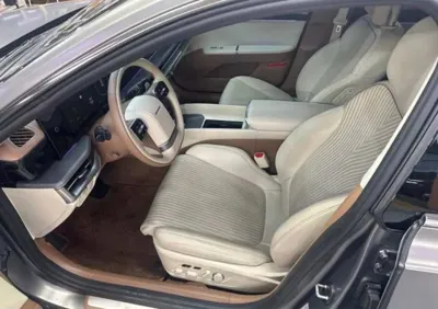 Hyundai Grandeur 2023, 98281 км, за 4838.71 USD