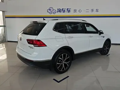 Volkswagen Tiguan L 2020, 69400 км, за 11754.42 USD
