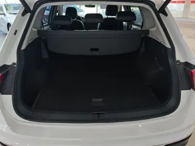 Volkswagen Tiguan L 2020, 69400 км, за 11754.42 USD