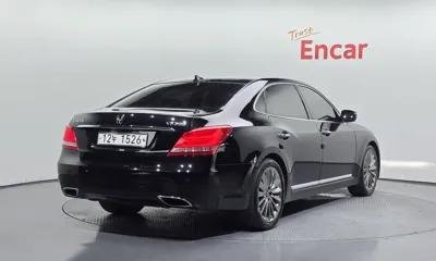 Hyundai Equus 2015, 157130 км, за 8418.38 USD