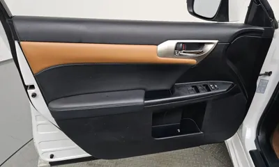 Lexus CT200h 2014, 136172 км, за 8074.04 USD - фото 24