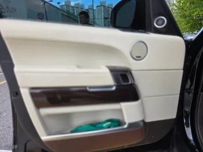 Land Rover Range Rover 2017, 76000 км, за 36188.94 USD